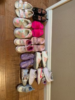 11 PAIRS OF GIRLS SHOES FOR ONLY $25!