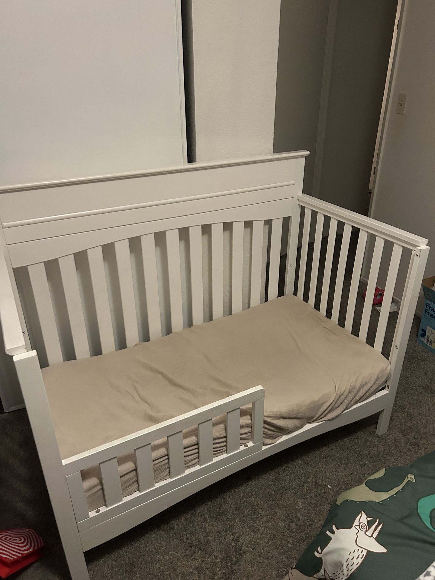 Baby/Toddler Crib