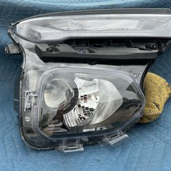 Chevy Trailblazer 2021 2022 2023 Headlight Oem Used Left Halogen 