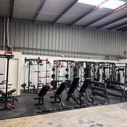 Gym Equipment Flash fitness 