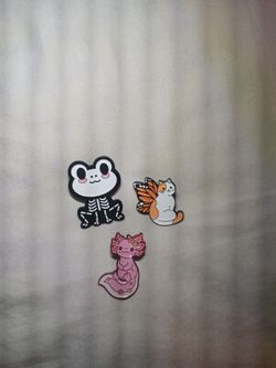 Animal enamel pins - decorative pins