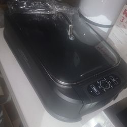 Power Smokeless Grill. Never been used.