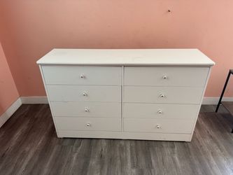 White dresser 8 drawers