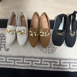  Woman’s Flat Shoes  