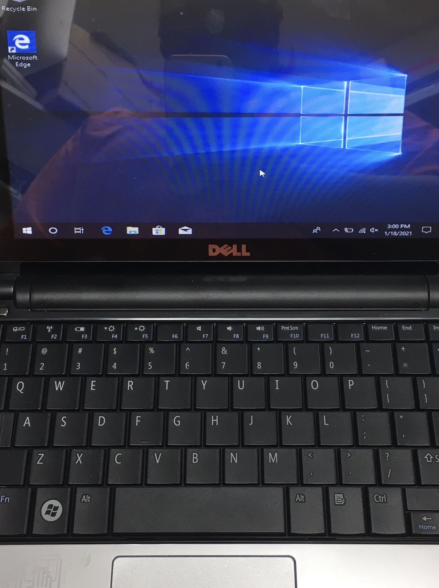 Preowned Dell Inspiron Mini Laptop Atom 1GB 160GB