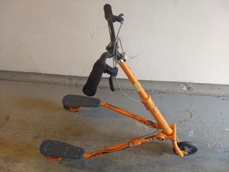 Trikke T67 CS Folding Trike Scooter