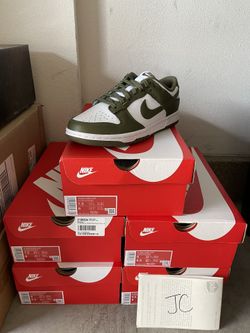 Nike Dunk Low Medium Olive Size 8 9.5W