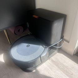 iRobot Roomba Vacuum And Mop