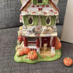 Vintage 2002 Avon Luminous Treasures Autumn's Glow Tealight Cat Ceramic House