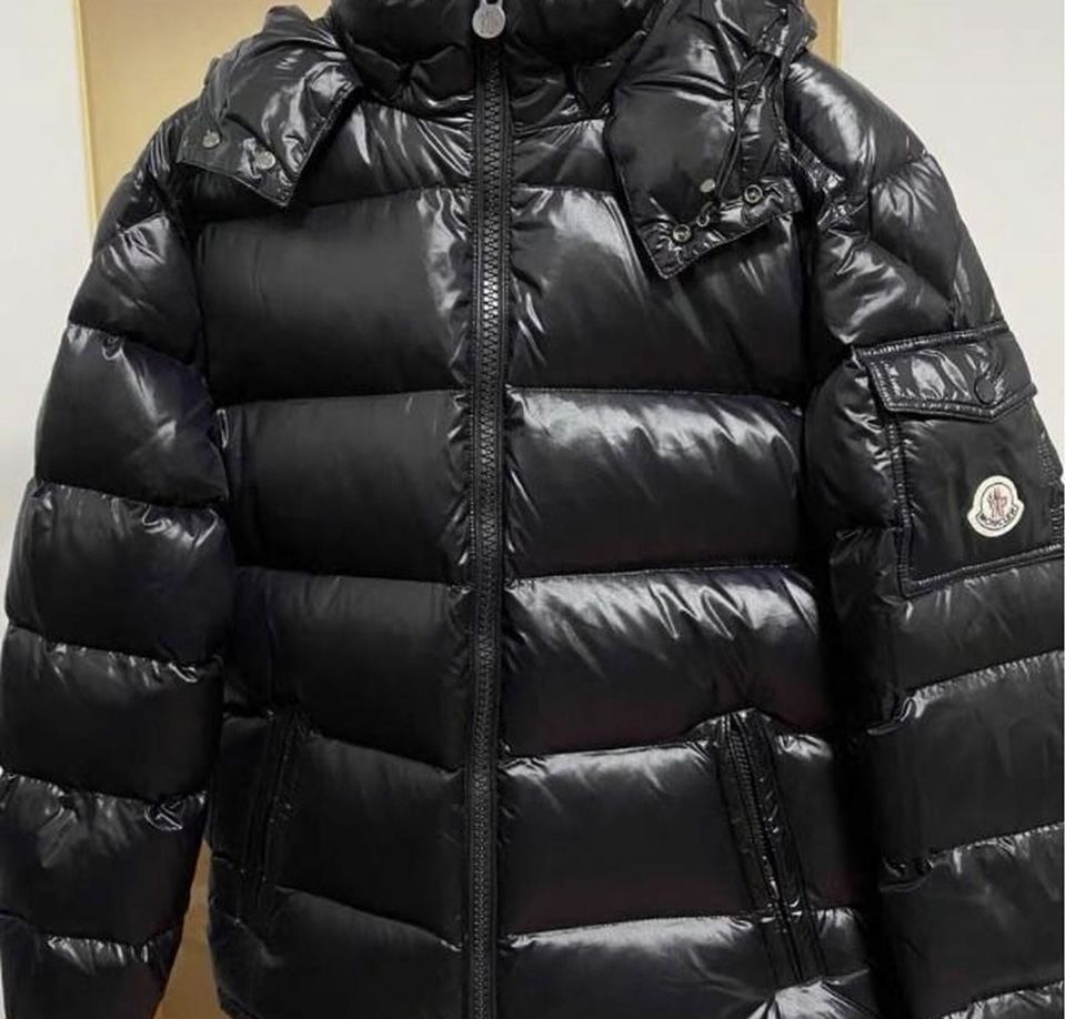Moncler Jacket (Best offer)