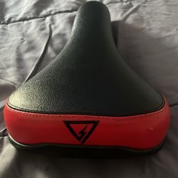 Retro Black Ops Seat Red And Black