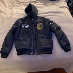 Boys Size 6 Winter Army Jacket Like New!