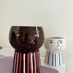 2 Ceramic Flower Vases