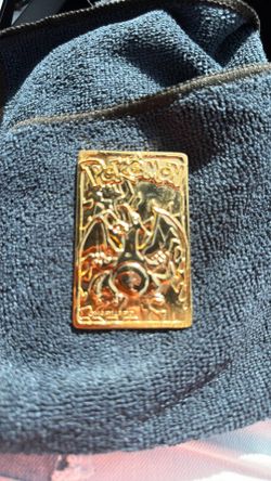 Pokemon CHARIZARD 23k Gold Plated trading cards
