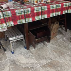 WOOD TABLE