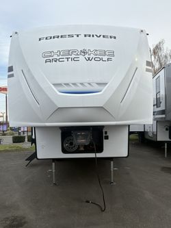 2025 Forest River Arctic Wolf