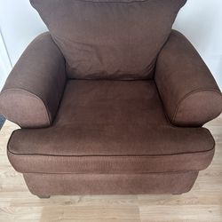 Oversized Accent Chair With Ottoman