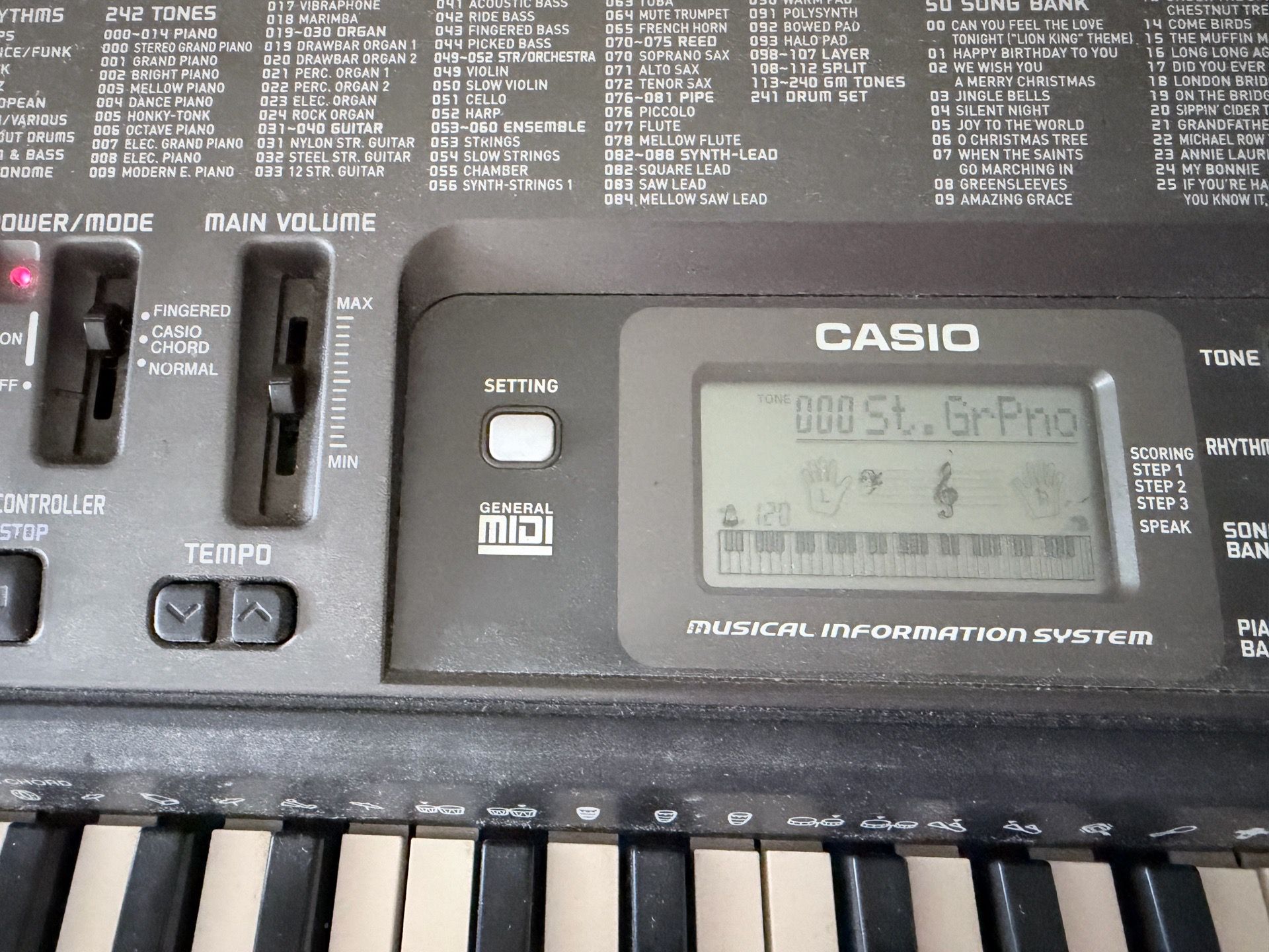 Moving out sale: Casio CTK-720 keyboard with stand