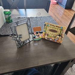 2 Marcos De Mickey Mouse Y Un Adorno De Miny & Mickey