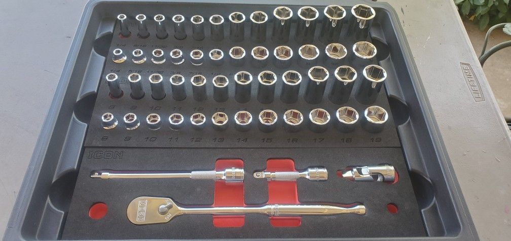 ICON 3/8 SOCKETS SET.