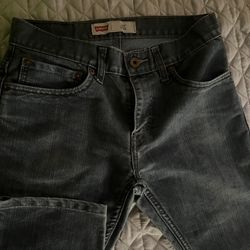 Straight Leg Levi Jeans