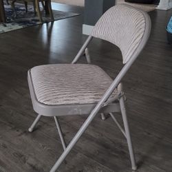Gray Sudden Comfort Deluxe  Padded Folding Chair In Excellent Condition / Good For Church, Party, 