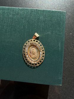 Virgin Mary Pendant 14k