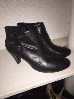 Black boots
