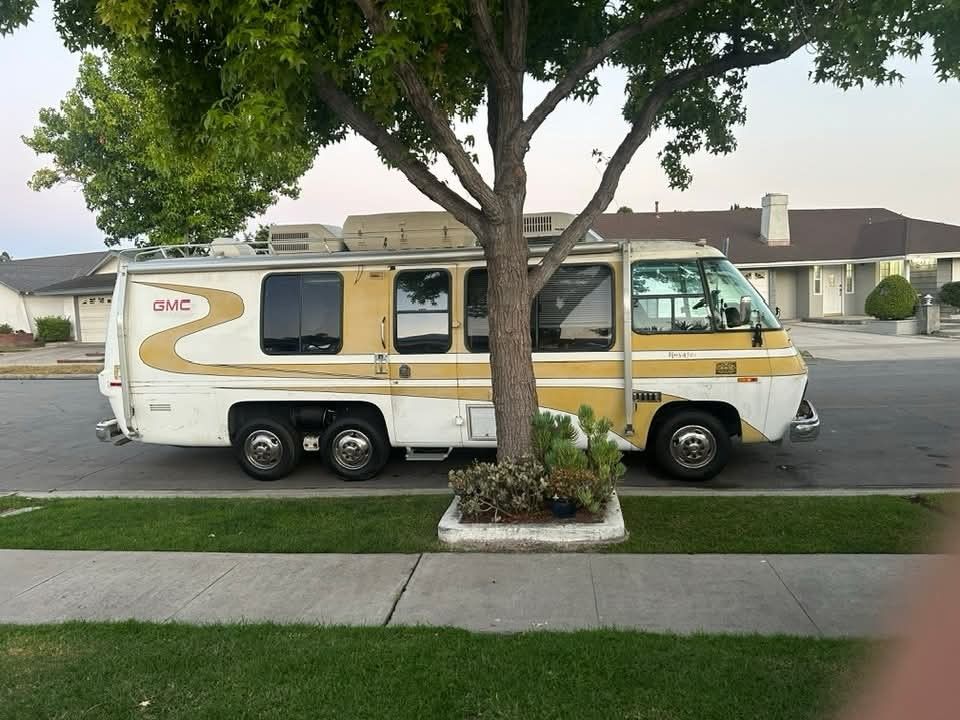 1977 GMC MOTOR HOME