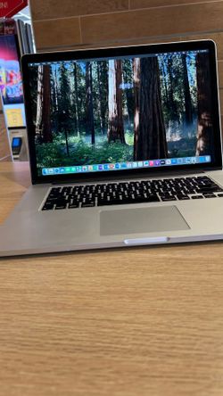 Apple MacBook Pro 15” Retina i7/16GB/500GB SSD $350