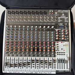 BEHRINGER 16 Channels Mixer