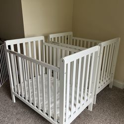 White Mini crib