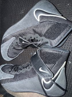 Nike Kids wrestling shoes