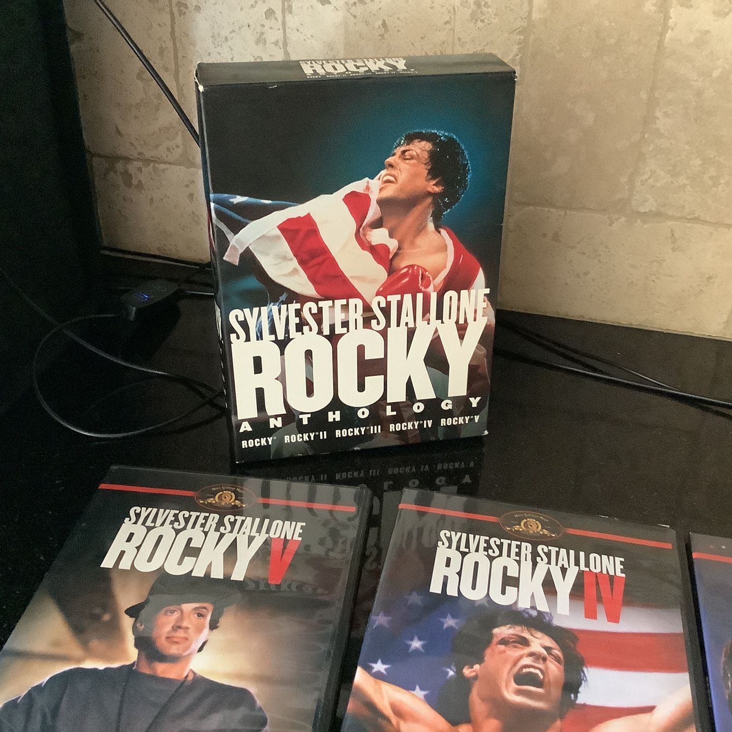 The Rocky Collection I-V Sylvester Stallone 5- Disc DVD Box Set