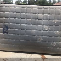 Full size mattress $30