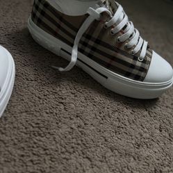 Burberry Shoes