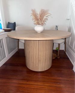 Round table