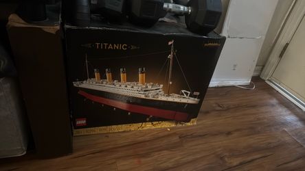 TITANIC LEGGO SET
