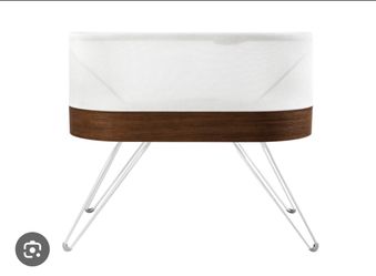 Snoo bassinet