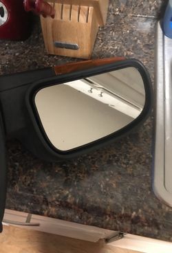 Left mirror for trail blazer 2004