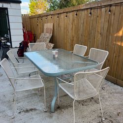 Outdoor table & chairs