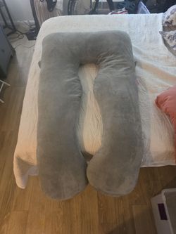 Pregnancy pillow
