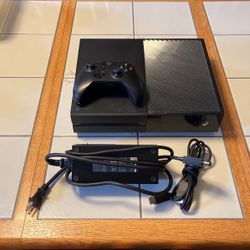 Xbox 1 (1TB Of Storage)