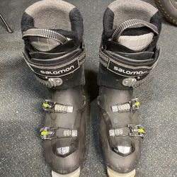 Salomon Ski Boot