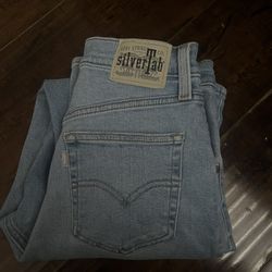 Levi’s Mom Jeans 