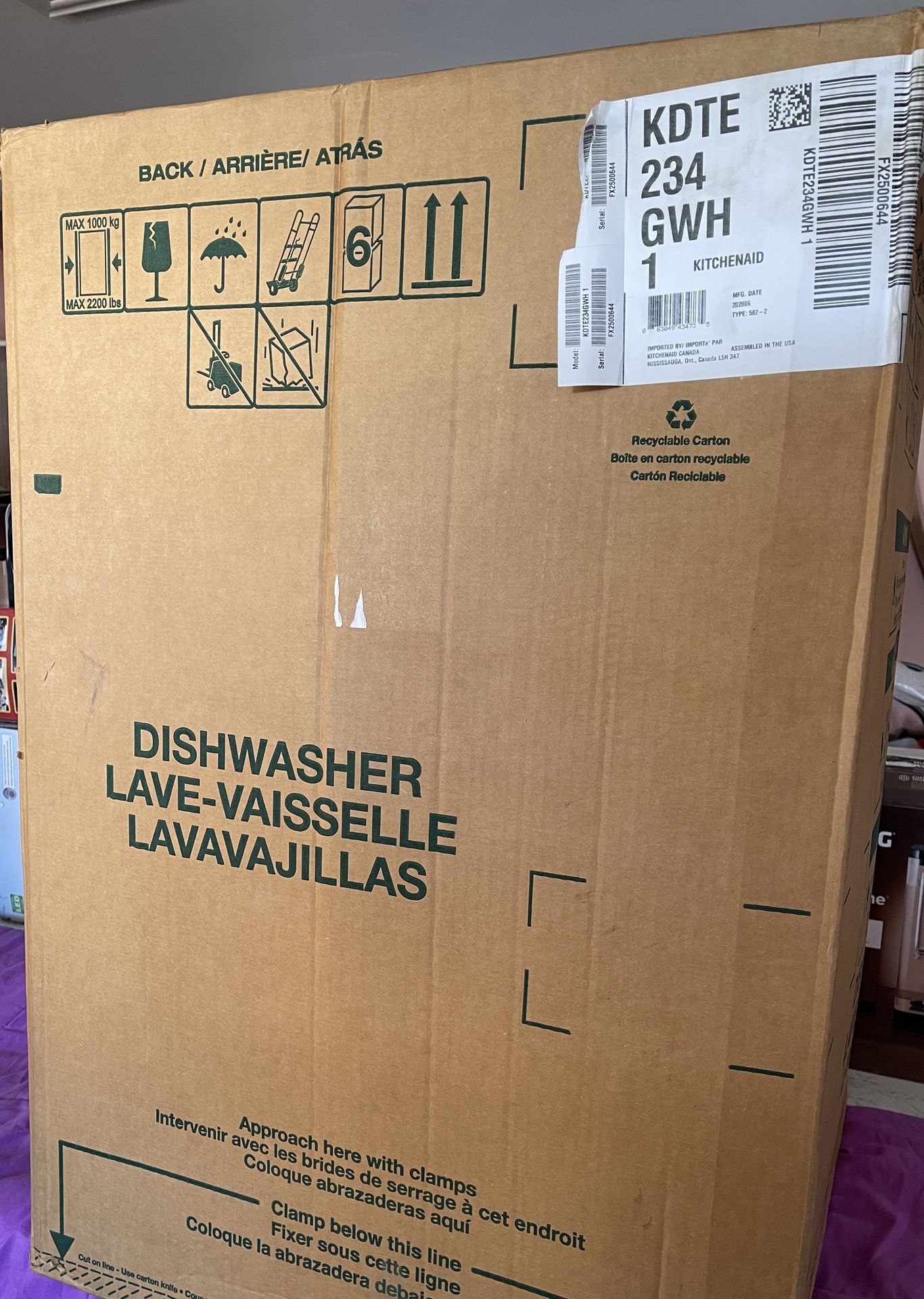 Brand New 24” White Top Control built-in Tall tub KitchenAid Dishwasher with Stainless Steel Tub 3rd level rack