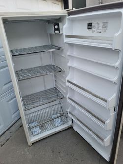 Upright freezer