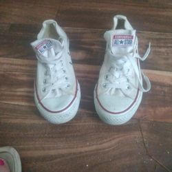 Size 7 Converse