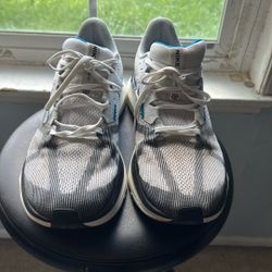 Nike Zoom Structure 25