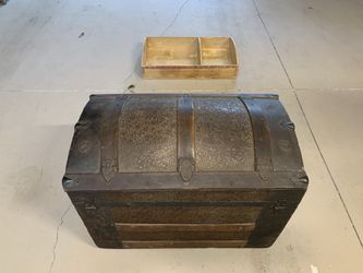 Vintage Trunk Storage